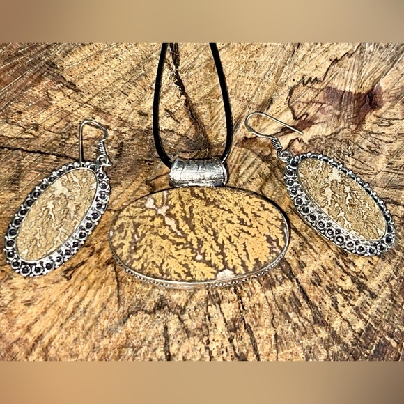 Manganese German Dendrite Pendant & Earrings Set - Picture 4 of 6